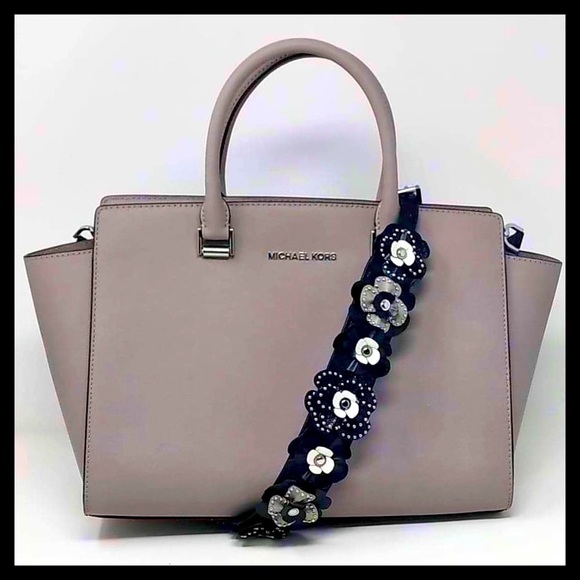 NWT Michael Kors Large Selma Satchel Handbag 3D Stud Floral Strap Pearl Grey - Picture 3 of 15